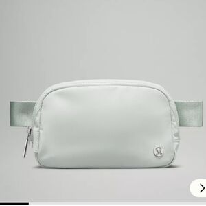 Lululemon Everywhere Belt Bag 1L Pelican New Without Tags
